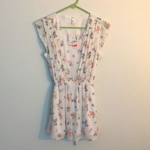 Thyme Spring Floral Nursing Top